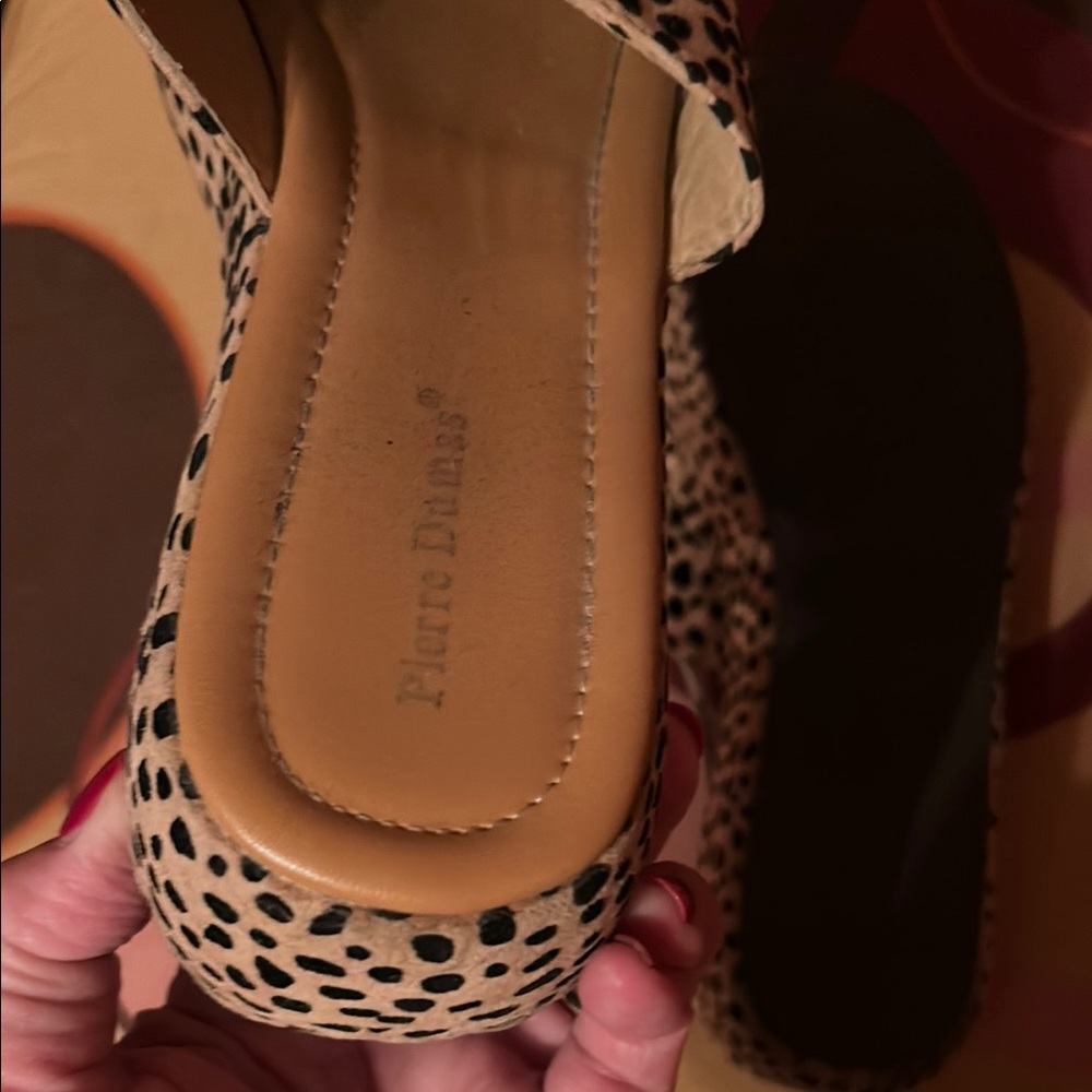 Pierre Dumas Black and Cream Mules Slip-On Comfort - Picture 6 of 6